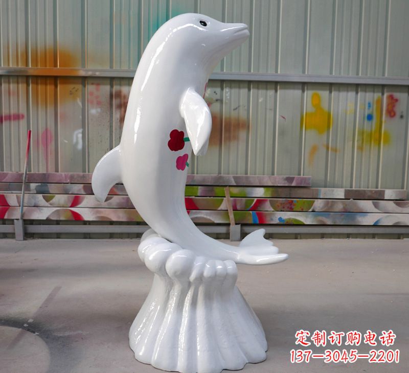 台州海豚的魅力玻璃钢海豚雕塑