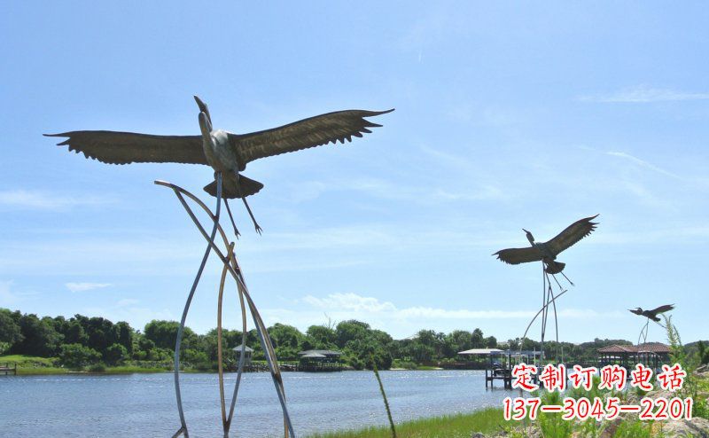 台州不锈钢仙鹤雕塑象征着自由之美