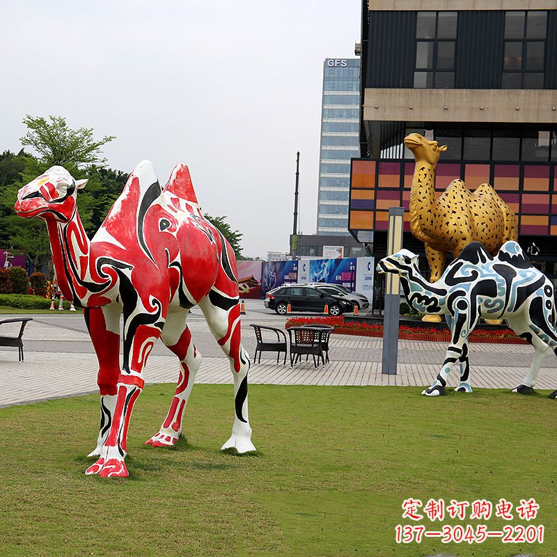 台州彩绘骆驼不锈钢雕塑-城市园林动物景观雕塑摆件