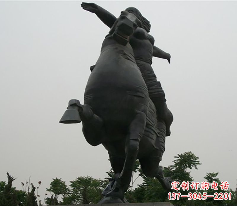 台州骑马雕塑跨越时空的传奇
