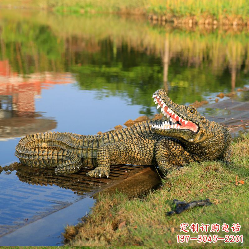 台州仿真鳄鱼雕塑湿地公园水塘水景动物摆件