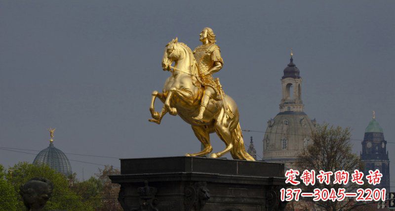 台州广场骑马的西方人物景观铜雕