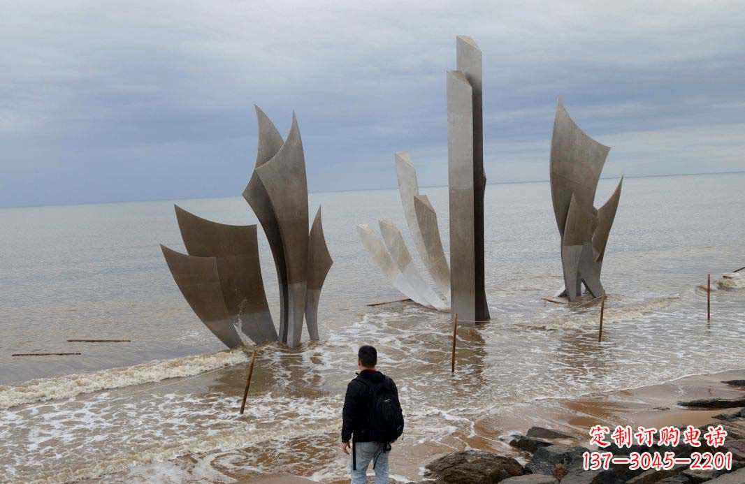 台州海边不锈钢船帆景观雕塑