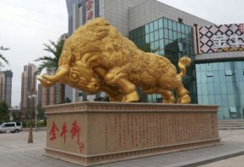 台州鎏金开荒牛铜雕像，城市街道景观动物雕塑