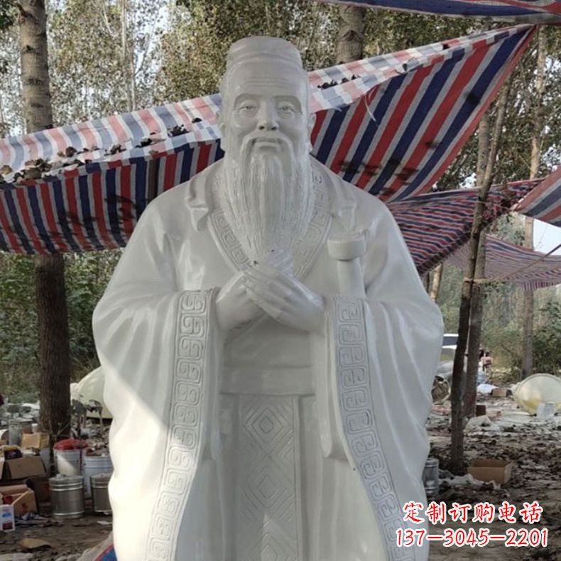 台州校园孔子雕像